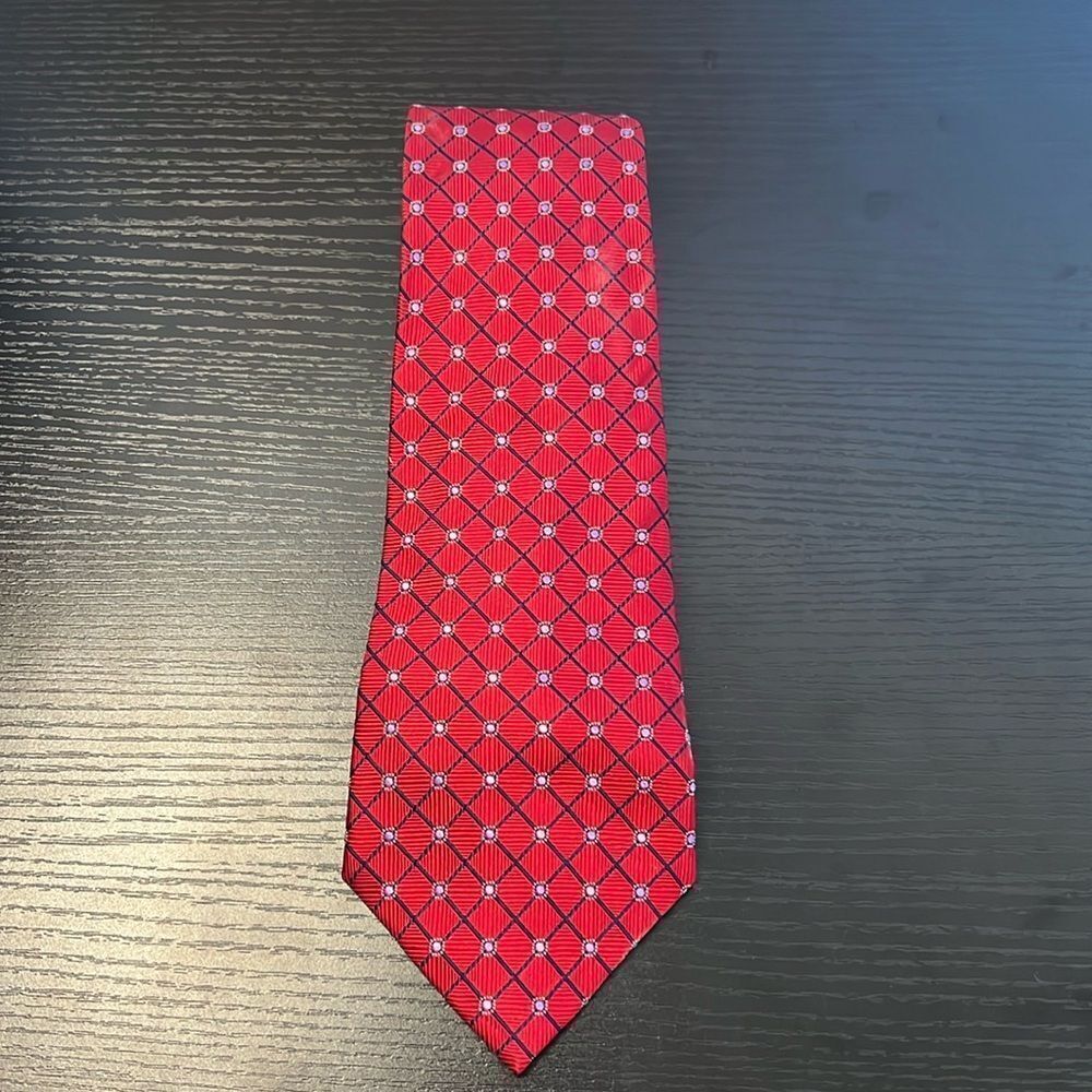 Men's Tasso Elba Red and Blue Diamond Patterned Silk Tie